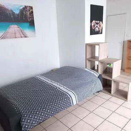 Lumineux Bellevue 9 *